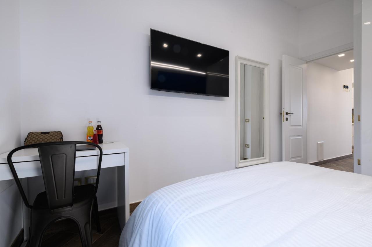 Villa In Bed Naples Extérieur photo
